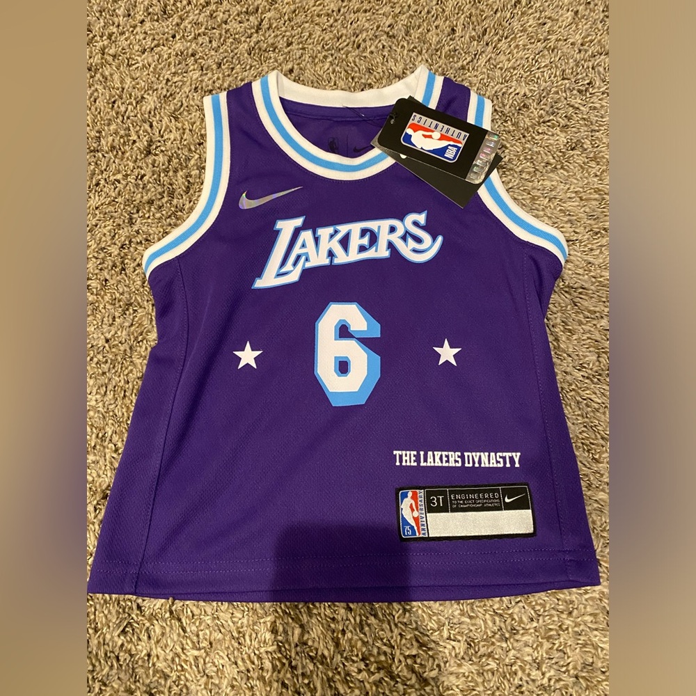 NWT 3T Nike Lakers Lebron James Jersey